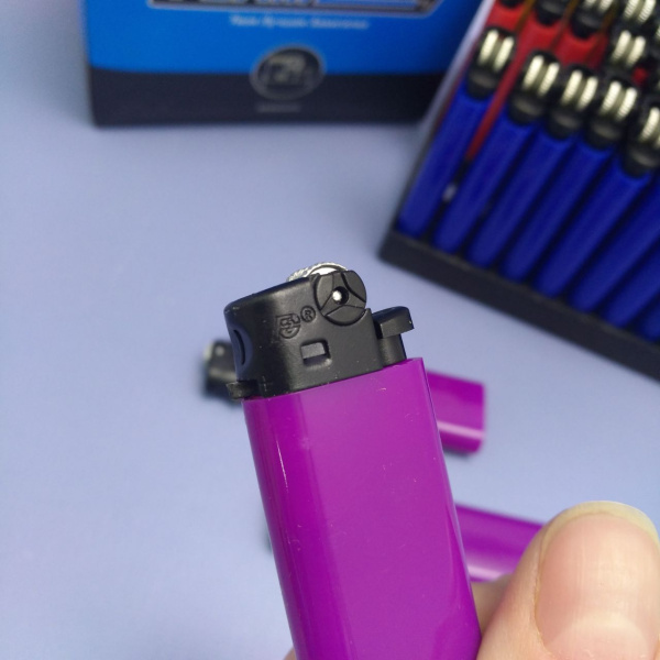 Зажигалка кремниевая газовая Classic